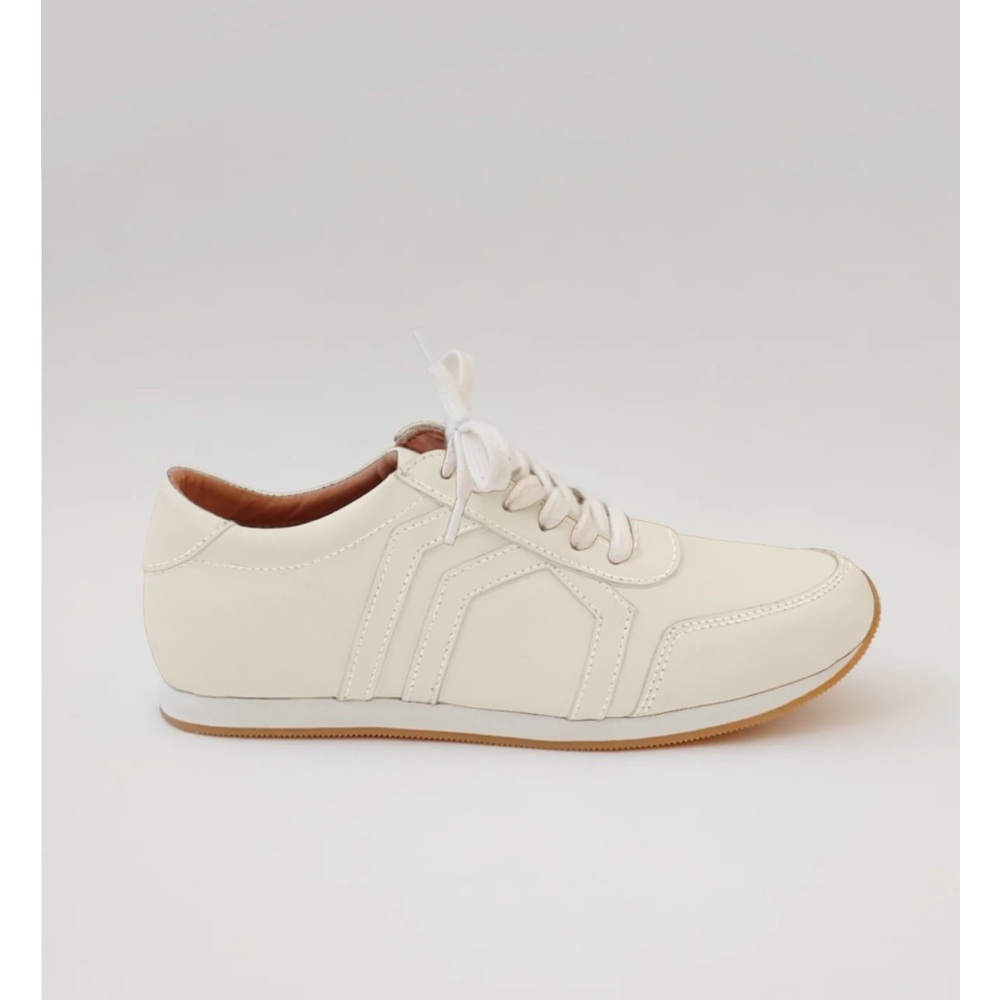 Jessie Sneakers, like new